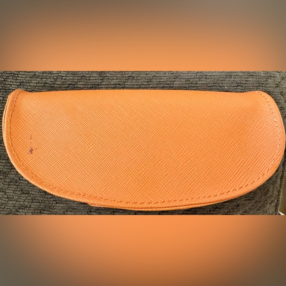 Tory Burch Sunglasses - Picture 8 of 8